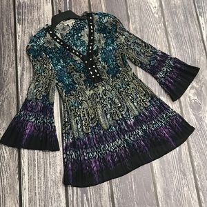Multicolored top w/ embellishments